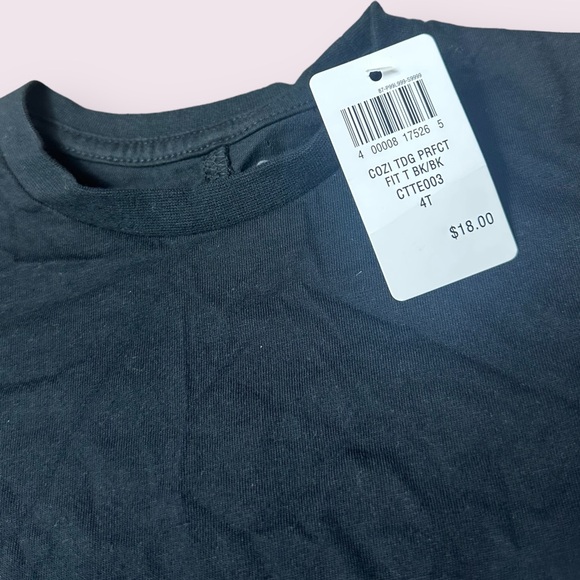 NWT Toddler Set Of Two Cozi Basic Crewneck Tee Shirts Black And Camel Size 4T - Picture 8 of 11